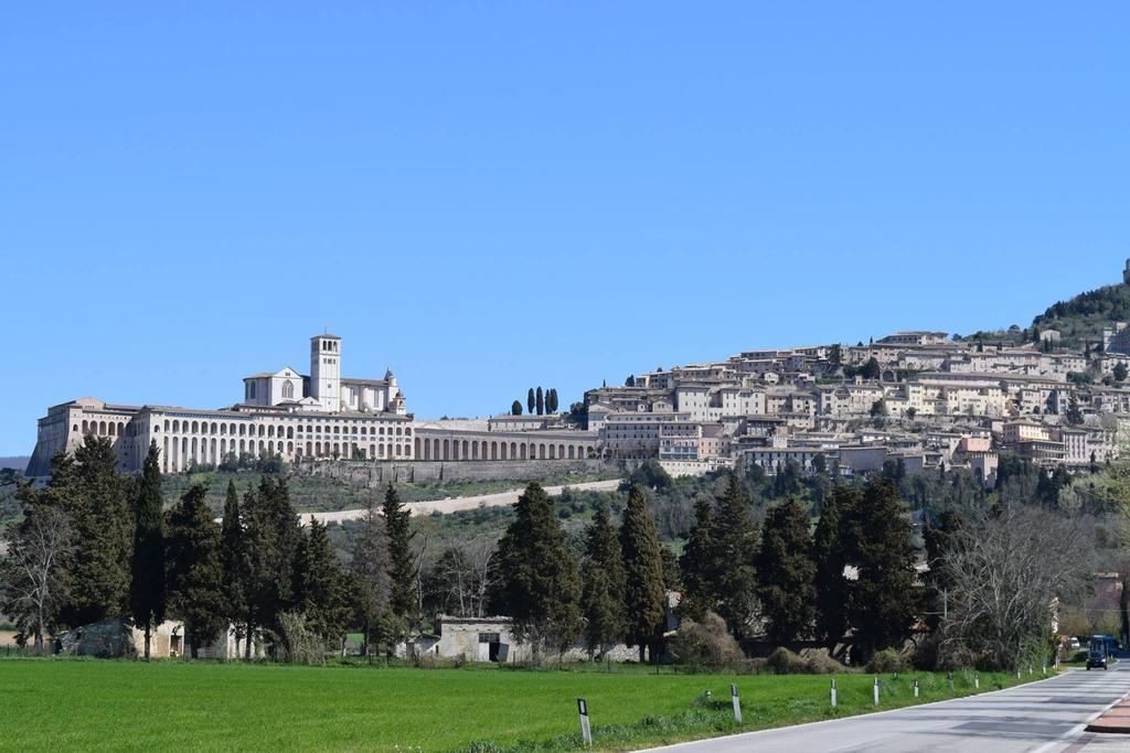 Apartments Aurora Delle Rose Assisi Exterior foto